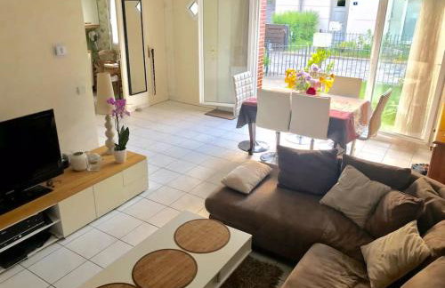 80m2-Maison des quais - parking - jardinet - Foto 2