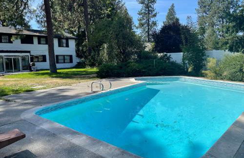 Beautiful 3 story villa with room for 17 people - outdoor POOL and indoor SAUNA - Foto 12