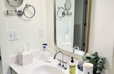 Stylish Cozy Family Cottage with Golf Cart - 1 mile to Dwntn Ocean Springs and beach - Foto 26