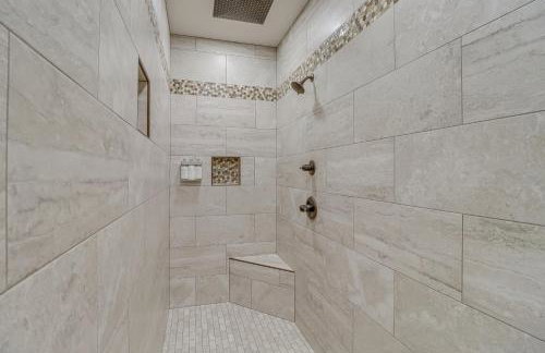 Spacious Harrison Vacation Rental with Deck and Views! - Foto 20