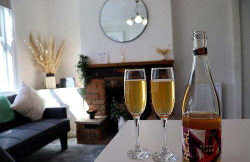 Hope Cottage In Slough With Parking - Foto 11