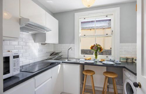 Garden View - Characterful bijou Dartmoor Apartment - Photo 4