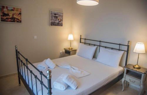 House Vraсhos-Loutsa - Foto 33