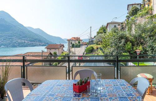 Teo s House private parking and lake view - Photo 11