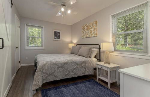 Log Home Hot Tub Retreat, Kayaks - Photo 5