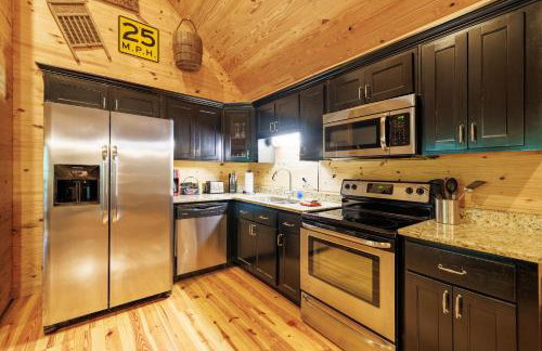 A Little River Romance - Private Dock - Hot Tub - Foto 15