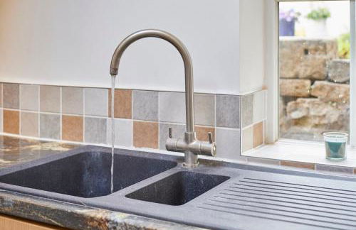 Church View Cottage & Secret Garden, Matlock - Now Hosted by StayHostSave - Foto 50