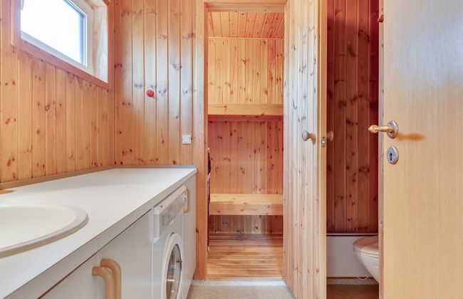 "Ellyn" - 500m from the sea - Photo 15