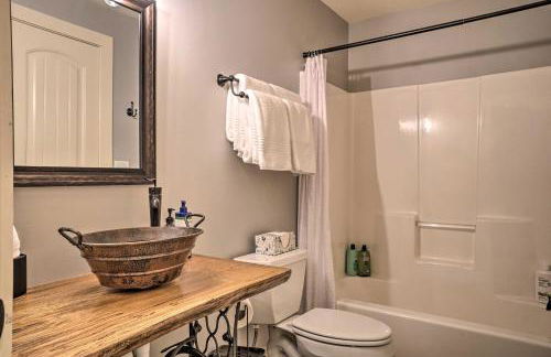 Riverfront Tallulah Falls Cabin with Hot Tub! - Foto 29