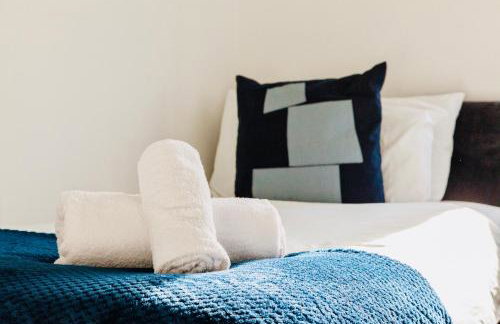 Cozy 3-Bed Retreat Near Manchester Airport Ideal for Families & Groups - Foto 9