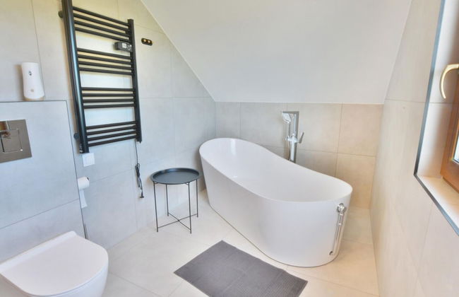 Comfortable Holiday Home, Sauna + hot tub Included - Photo 21