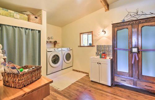 Family Home with Stunning River and Mountain View - Foto 23