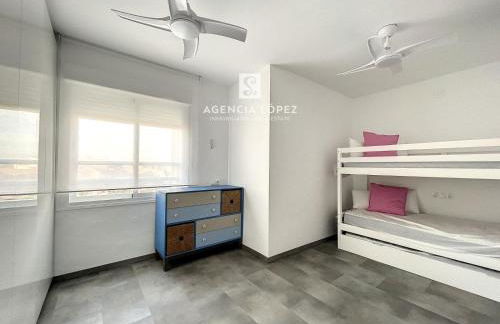 Alo Sea View Apartment - Photo 14