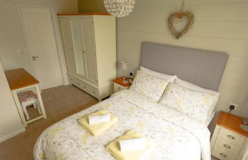 Shropshire Lodges - Romantic Luxury Hot Tub Breaks - Foto 11