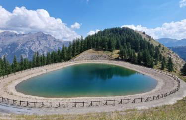 PUY SAINT VINCENT APPARTEMENT T2 BALCON SUPER PANORAMA AVEC PARKING PRIVE COUVERT et PISCINE L'ETE - Foto 45