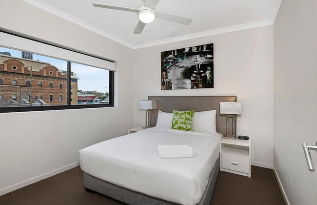 Atrio Apartments - Photo 10