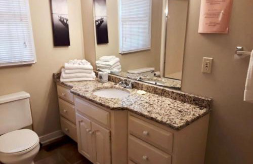 Cottage 2 Lees Ford Marina - Photo 3