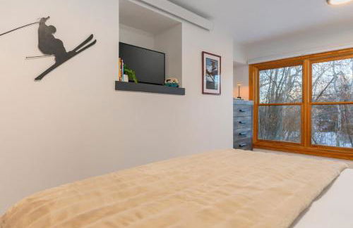 Basecamp Stays: Upscale Getaway Shuttle Hot Tubs - Foto 34