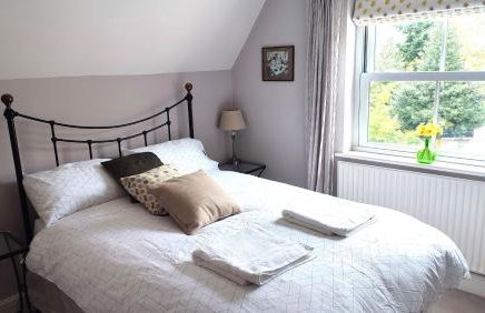 3 Bed 2 Bath Cottage with private parking and garage - Foto 8