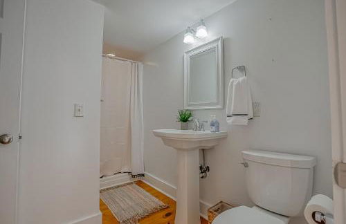 Sea Glass Cottage on Duke - Three Bedrooms Downtown Beaufort - Photo 14