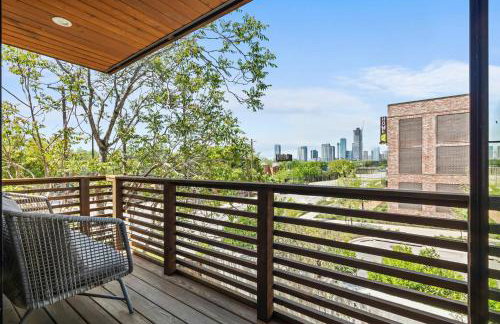 Rooftop Deck, DT City Views, Modern Eastside Oasis - Foto 43