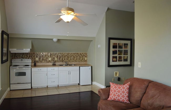 5 BR House Lake Retreat w/ Hot Tub, Sleeps 12 - Foto 36