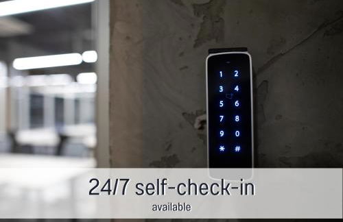 Rheinblick7 Neuss - Spektakulärer Blick auf die Düsseldorfer Skyline - Ruhig Modern Privatparkplatz Aufzug - Top Anbindung an Messe Flughafen Hauptbahnhof - Foto 10