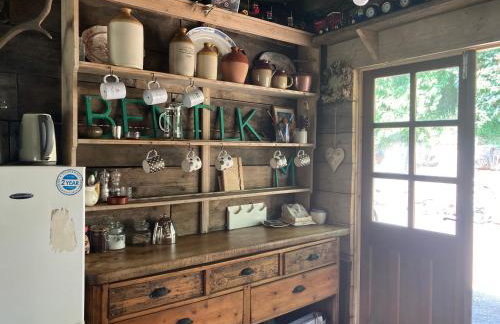 Outstandingly Situated Cosy Shepherds Hut - Foto 41