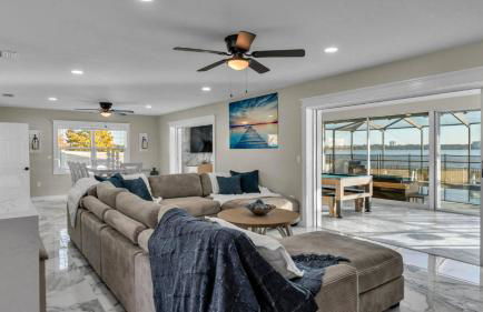 Lake, Pool, HotTub, Game Room, 8 Beds, Sleeps 17 - Foto 41