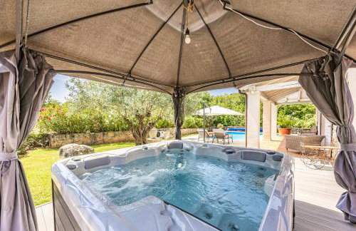 Villa Emely for 8 people near Porec with heated pool & jacuzzi - Foto 24