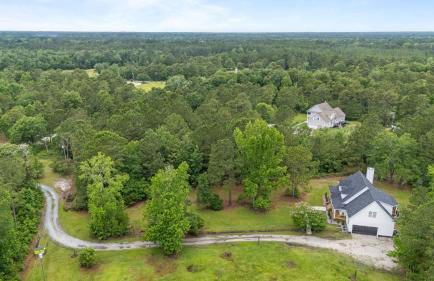 Grandma's Farm on 6 acres with Lighted Barn and River Access - Foto 51