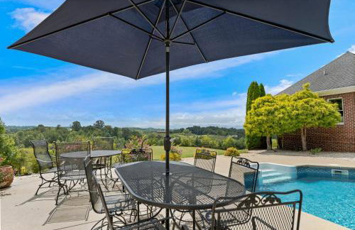 Luxury Getaway Home with Panoramic Views, Pool & Hot Tub! - Foto 52