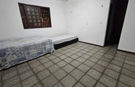 Quartos e suítes casa próximo as praias - Foto 5