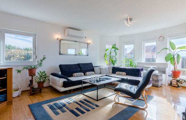 Queen Ahn with heated pool - Foto 7