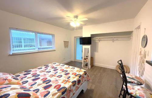 Tropical Paradise in Miracle Mile with Parking - Foto 55