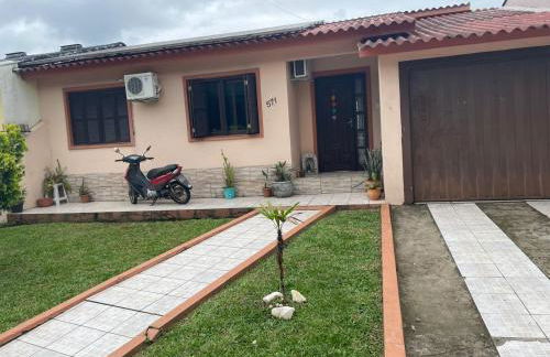 Pousada Familiar da Dani - Casa em São Gabriel com piscina - Foto 1