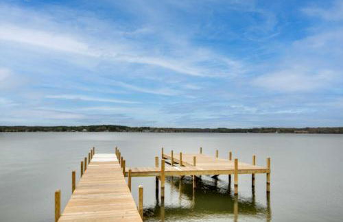 Lakefront House with Boat Ramp, Dock and Sunset Views! - Foto 23