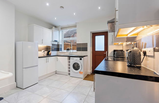 Elegant Stay Sleep 8 Parking - Photo 6