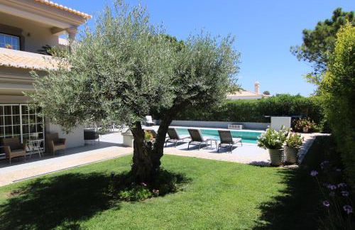 Charming Exceptional Golf Villa in Algarve - Photo 58