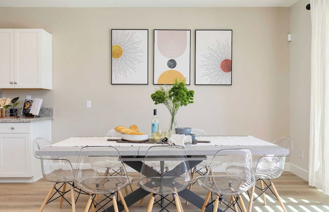 Desert Eden by Avantstay 6BR w/ Ensuite Backyard Oasis w/ Pool & Hot Tub! - Foto 27