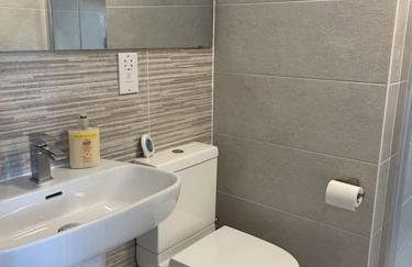 Paradigm House, Modern 2-Bedroom Duplex Apartment 2, Free Parking, Oxford - Foto 3