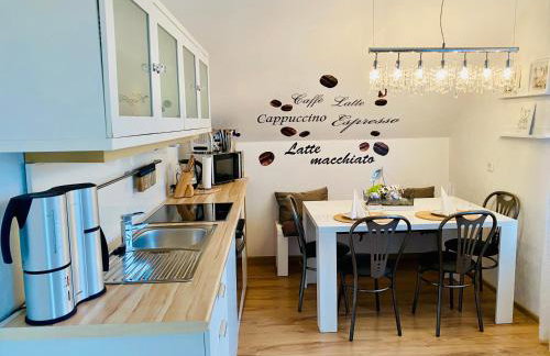 VILLA SUNSHINE "SUNSHINE SUITE" NAD JEZIOREM KOMINEK i WANNA w SALONIE OGRóD BALKON - Foto 24