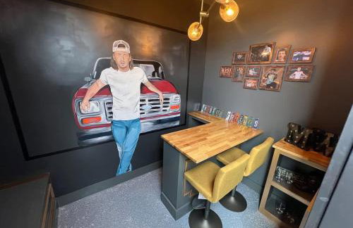 Muse- Morgan Wallen Speakeasy and Giant Balcony - Foto 51