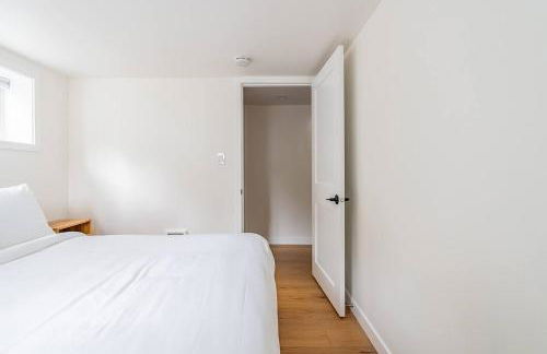 Quintessential Queen Anne charmer w 7Beds4Baths - Foto 6