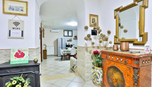 GuestHost - Vesuvium Garden - Photo 5, Other