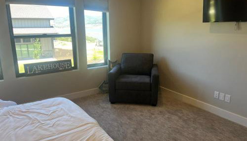 4 bd Ski Villa with Hot Tub and Bunk Room by lake! - Foto 5