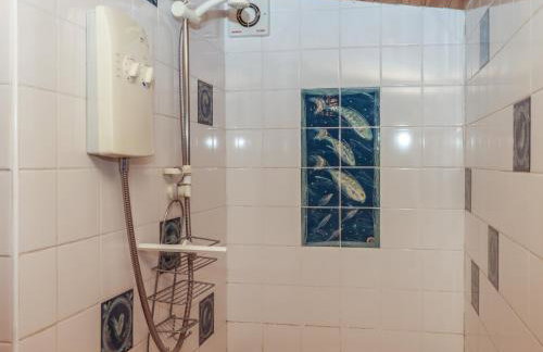 The Sharpham Boat House - Photo 21