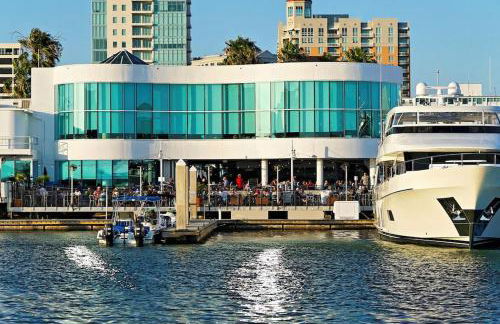 Beautiful Home - Oasis Backyard with Heat Pool - Foto 72