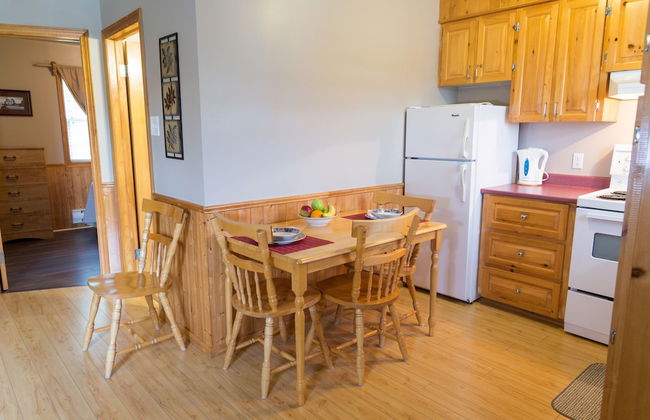 Middle Brook Cottages & Chalets - Photo 24