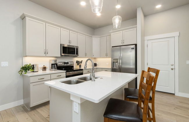 Noco Retreat - King Beds, Fireplace, Scenic Trails - Foto 10